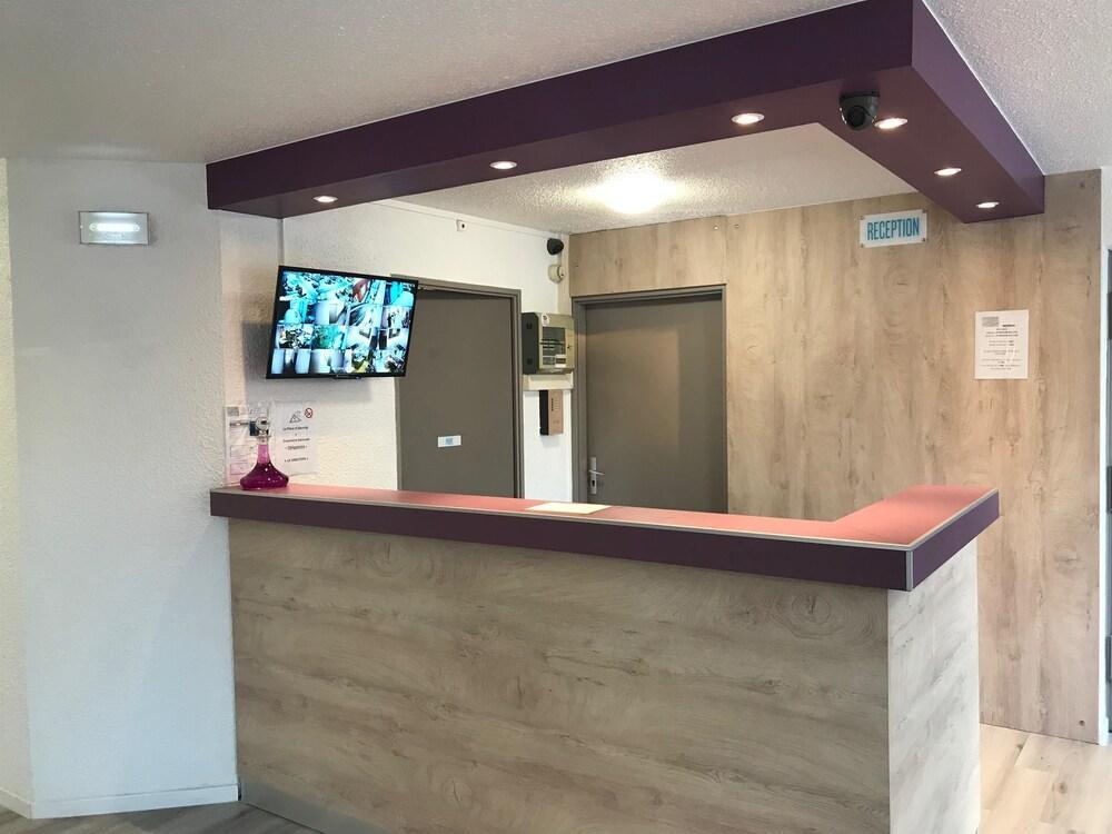 Hotel Du Stade Ex Kyriad Direct Lille Est Stade Pierre Mauroy Villeneuve-d'Ascq Eksteriør bilde